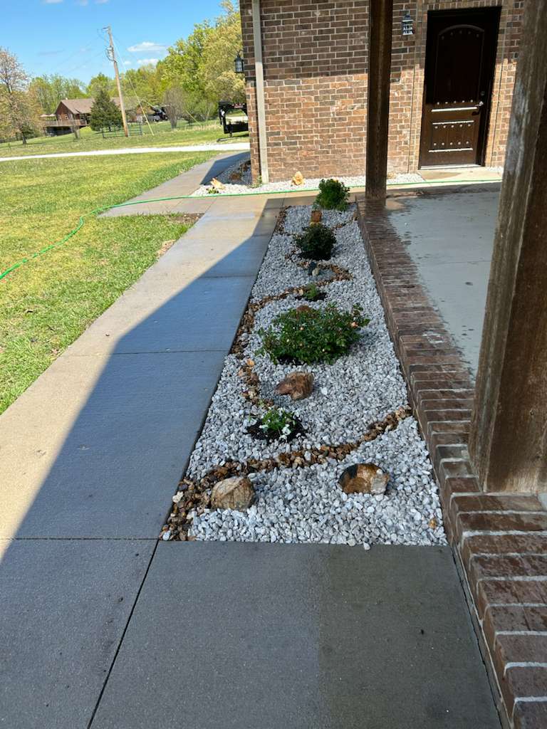 Retaining wall landscaping